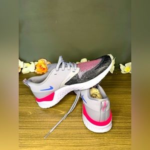 Nike Odyssey React 2 Flyknit Brand new